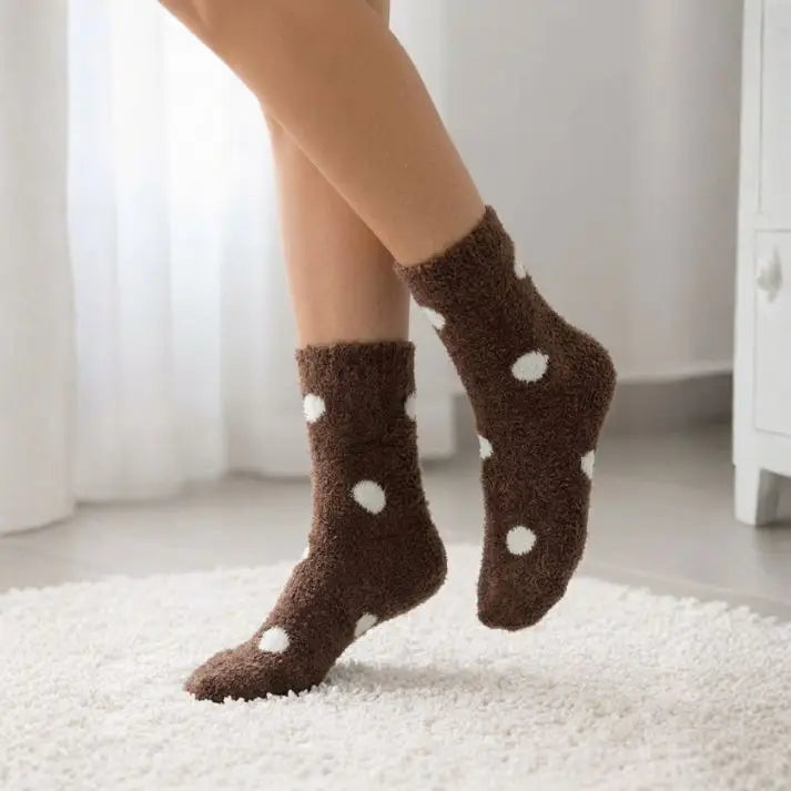 Cozy Rabbit Wool Style Dotted Pattern Full-Length Winter Crew Socks (5Pairs)