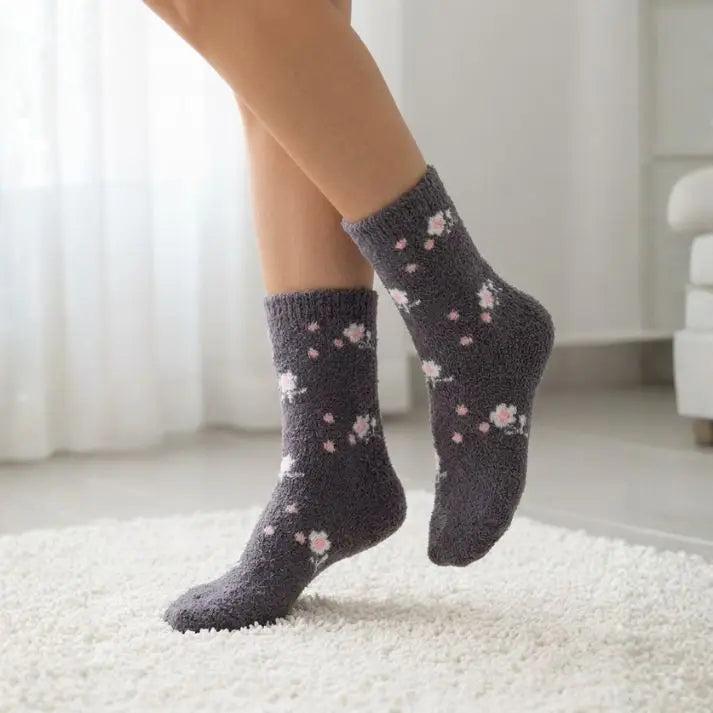 Cozy Rabbit Wool Style Floral Pattern Full-Length Winter Crew Socks (5Pairs)