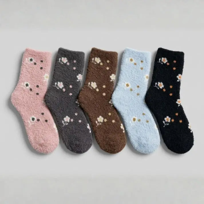 Cozy Rabbit Wool Style Floral Pattern Full-Length Winter Crew Socks (5Pairs)