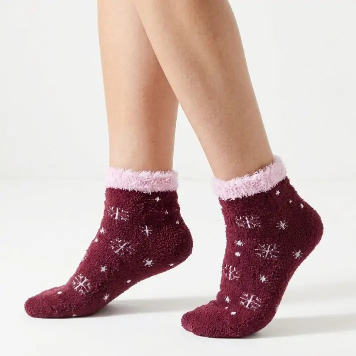 Winter Pattern Terry Towel Lined with Fleece Trim Ankle Socks – 6 Pairs –
