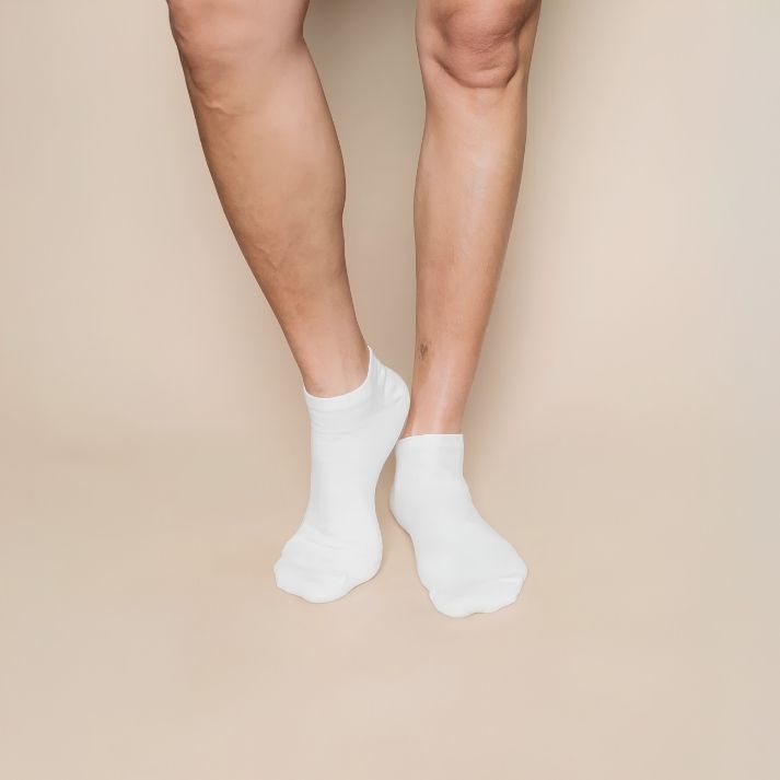 Everyday White Ankle Socks – 6 Pairs –