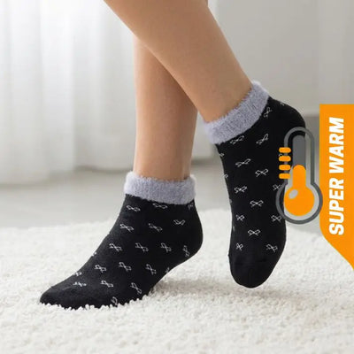Tiny Bow Pattern Terry Towel Lined with Fleece Trim Ankle Socks – 6 Pairs –